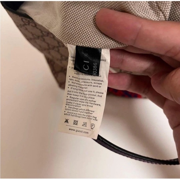 Gucci Beige and Black Cat Print Tote - Picture 11 of 13